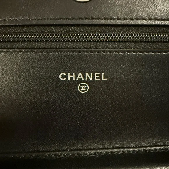 🔥RARE!! CHANEL•24C Star CC Lambskin Quilted Wallet On Chain - Picture 3 of 16